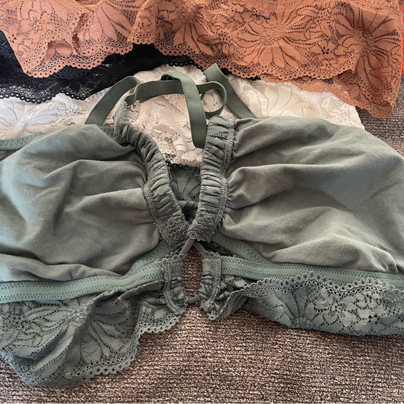 Aerie Hibiscus Lace Halter Bralettes - Picture 2 of 6